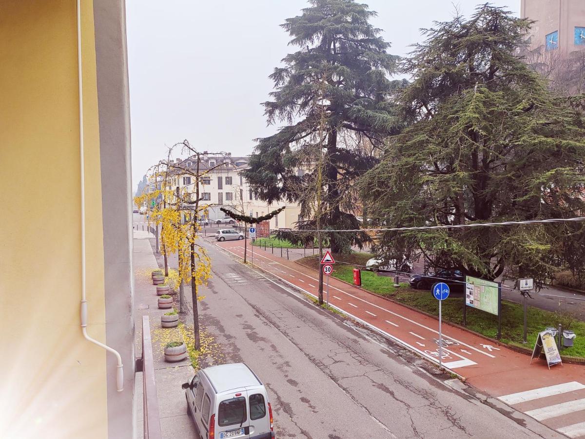 Ieo -Humanitas - Sunny House - Comodissimo Locate di Triulzi Dış mekan fotoğraf
